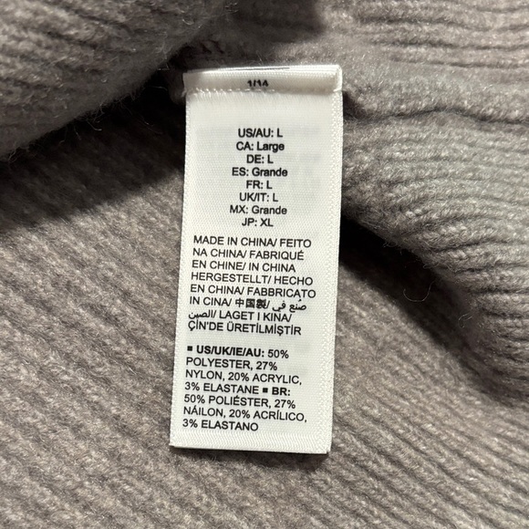 The Drop Women's Gray V-Neck Sweater - Picture 4 of 6